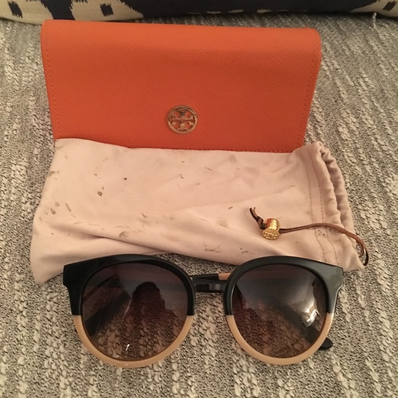 Tory Burch Two Toned Sunglasses - Picture 4 of 7